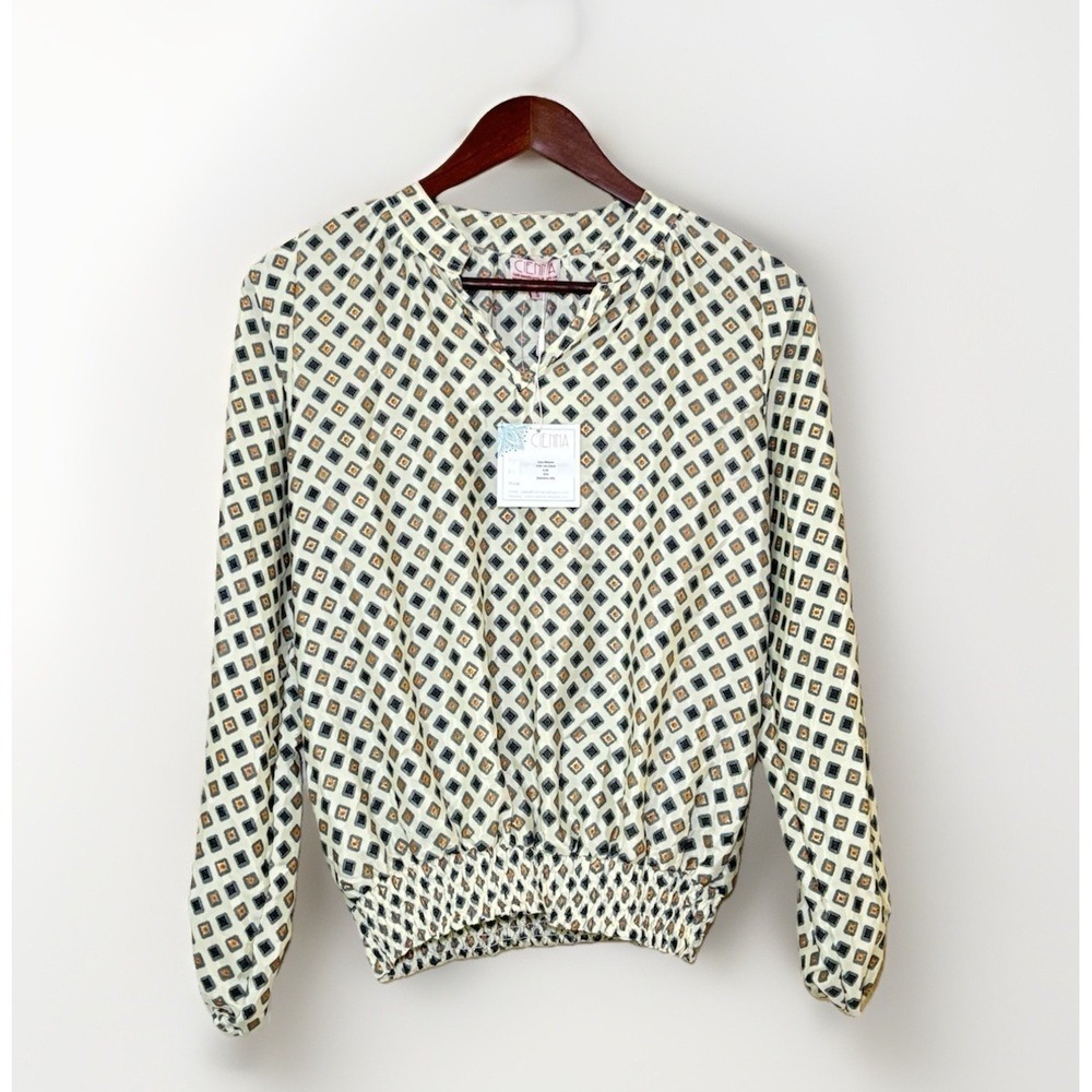 Cienna Women's Workwear Blouse Sz Small Cream w/diamond Geo Design Gathered Hem